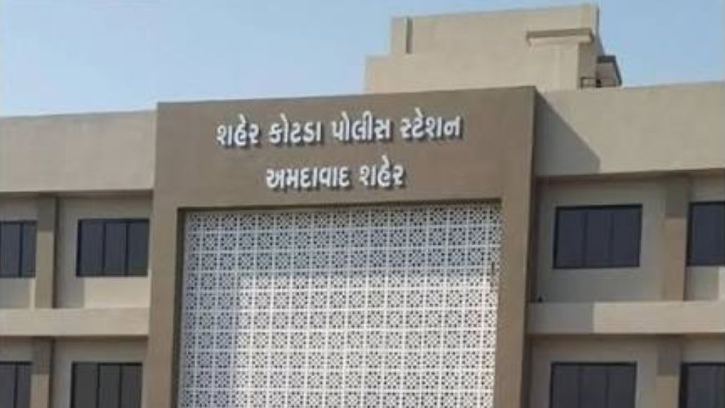 યુવકનો આપઘાત: સુરક્ષામાં આટલી મોટી ચૂક કેવી રીતે! પોલીસ પર ગંભીર સવાલો