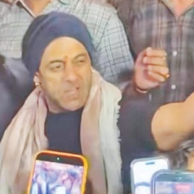 ચાહકનો પગ કાર નીચે કચડતાં સલમાને ઠપકો આપ્યો