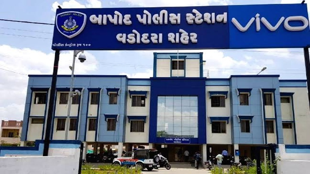 દર્શન કરીને પરત ઘરે જતા વૃદ્ધાના ગળામાંથી સોનાના અછોડાની લૂંટ