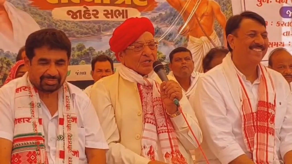 વિરોધનો વંટોળ સવર્ણ સમાજ લાલઘૂમ, અનામત આંદોલનની જેમ રસ્તા પર ઊતરવાની ચીમકી